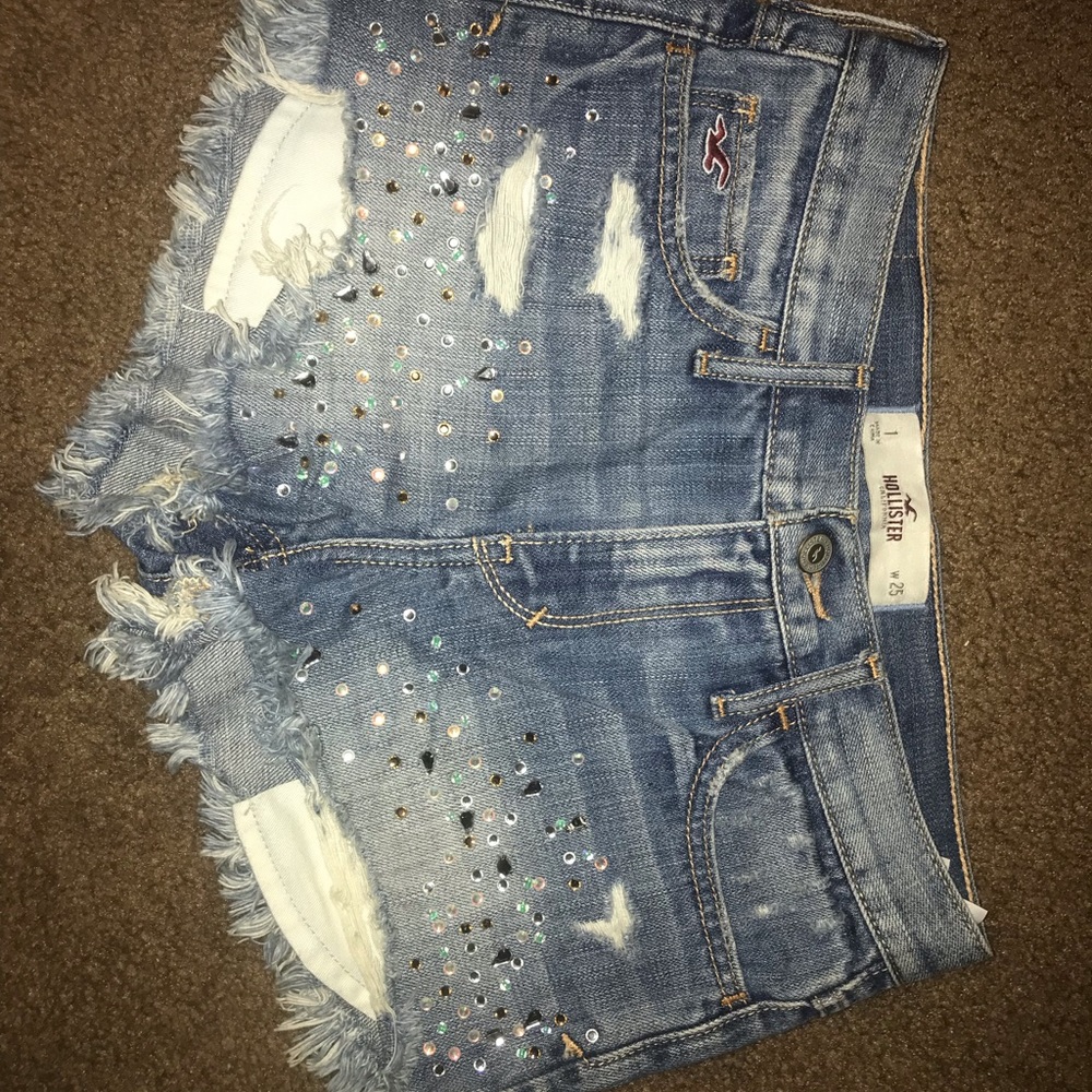 Size 1 Hollister cheeky jean shorts